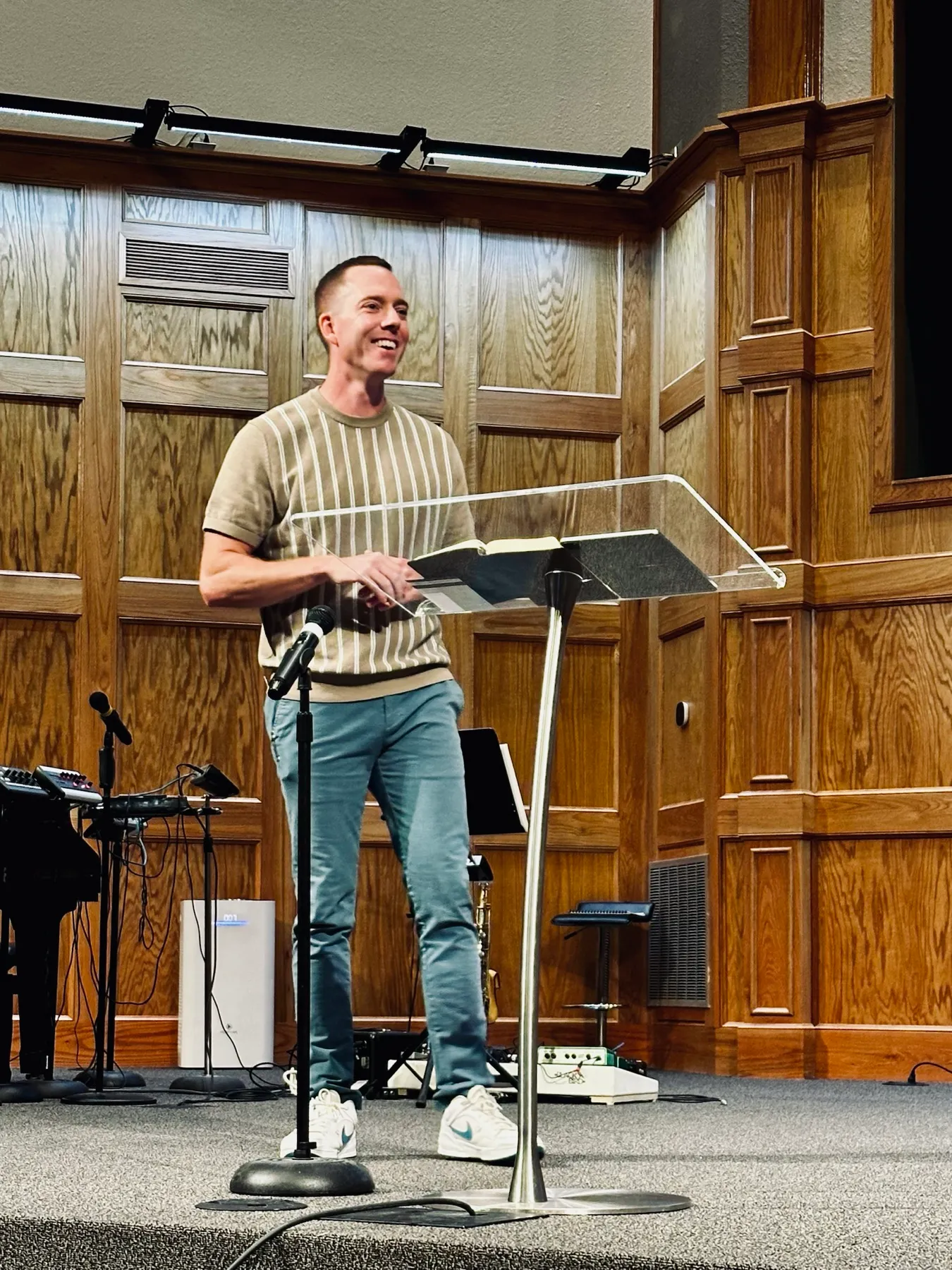 Pastor Jeremy preaching at Bella Vista Assembly of God